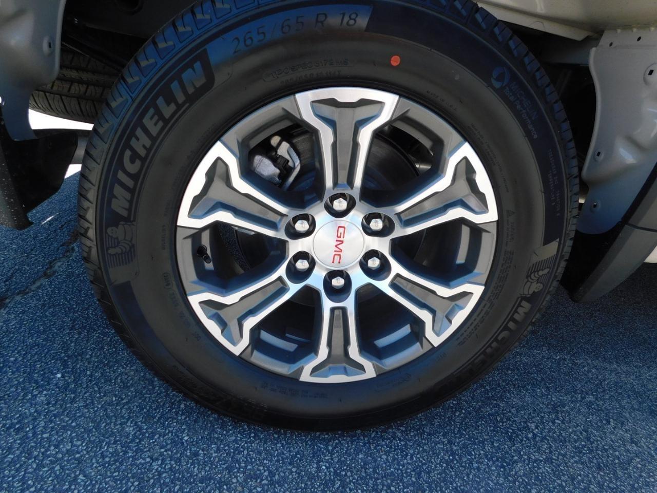 2026 GMC Sierra 1500 SLE - Photo 11