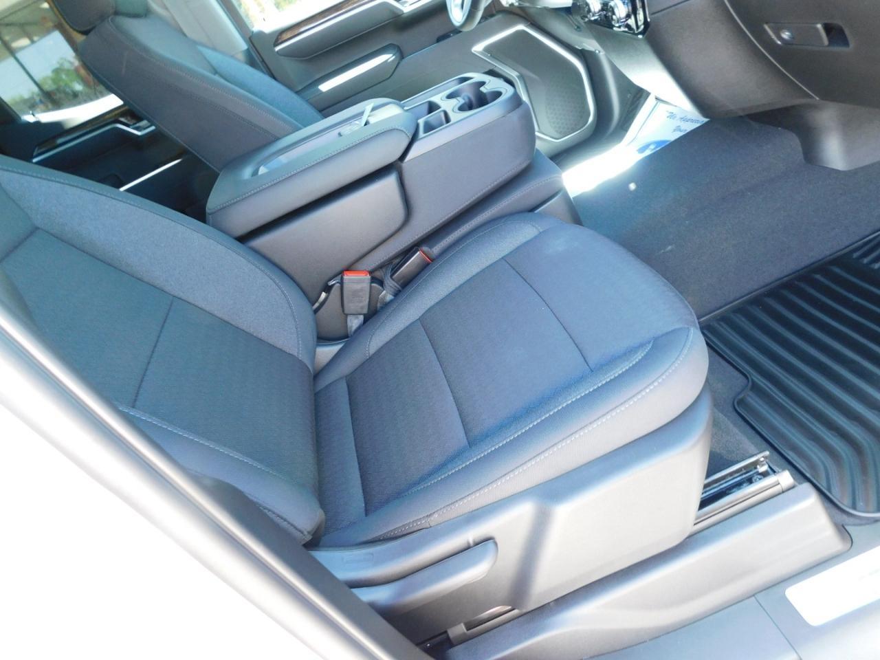 2026 GMC Sierra 1500 SLE - Photo 18