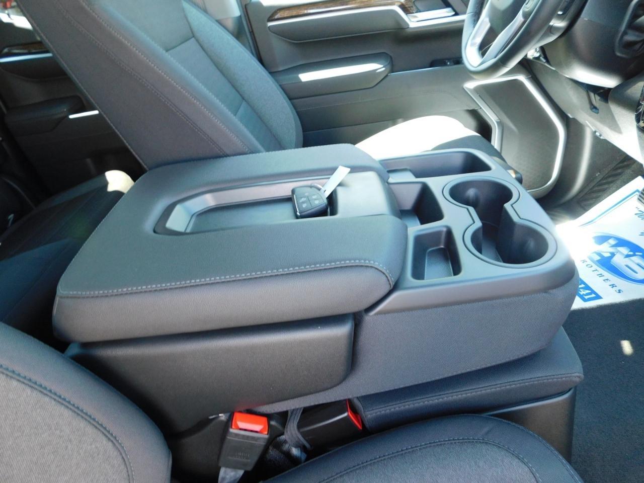 2026 GMC Sierra 1500 SLE - Photo 20