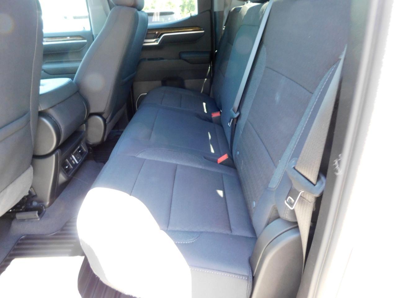 2026 GMC Sierra 1500 SLE - Photo 22