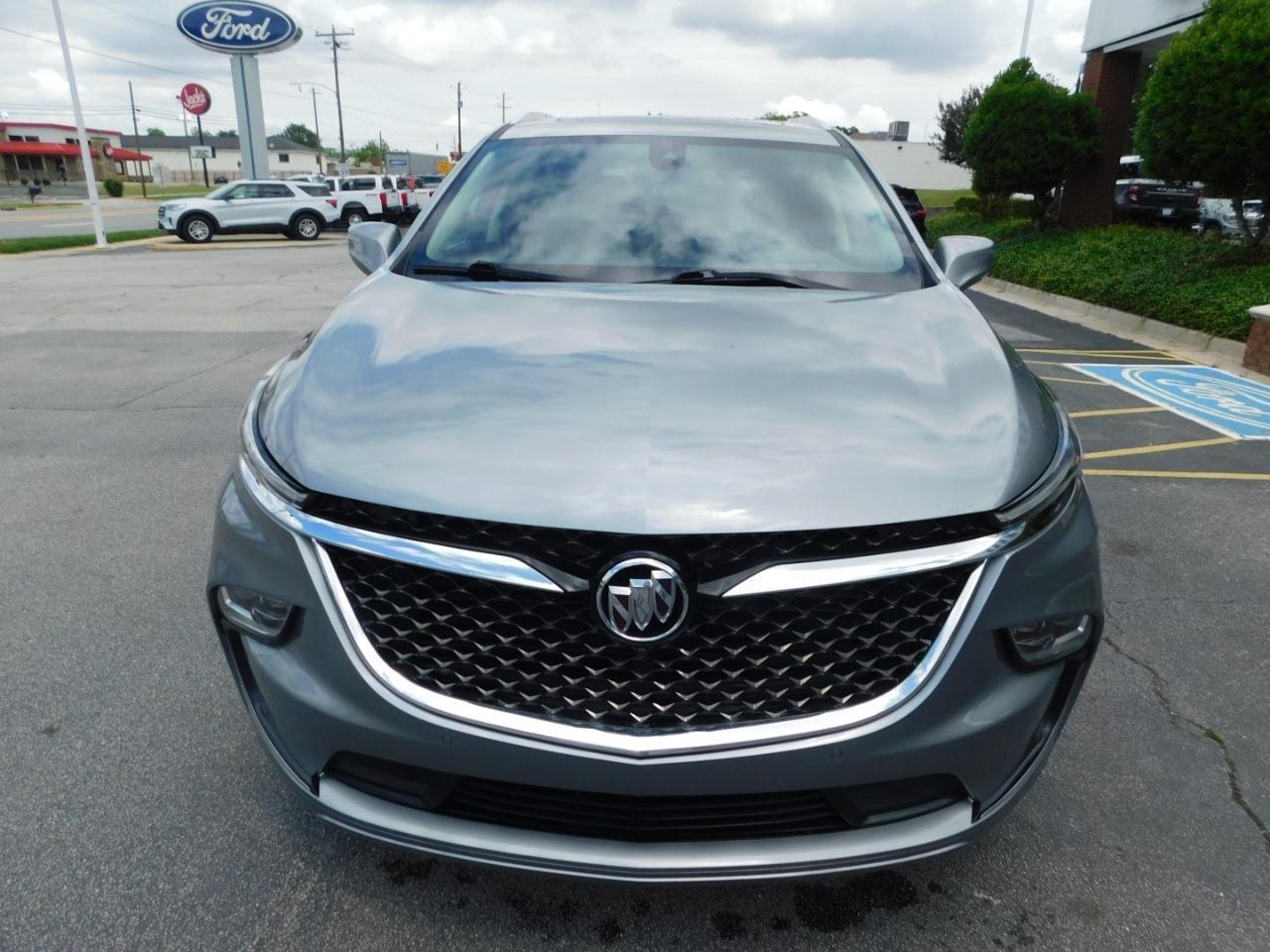 Buick Enclave  2023