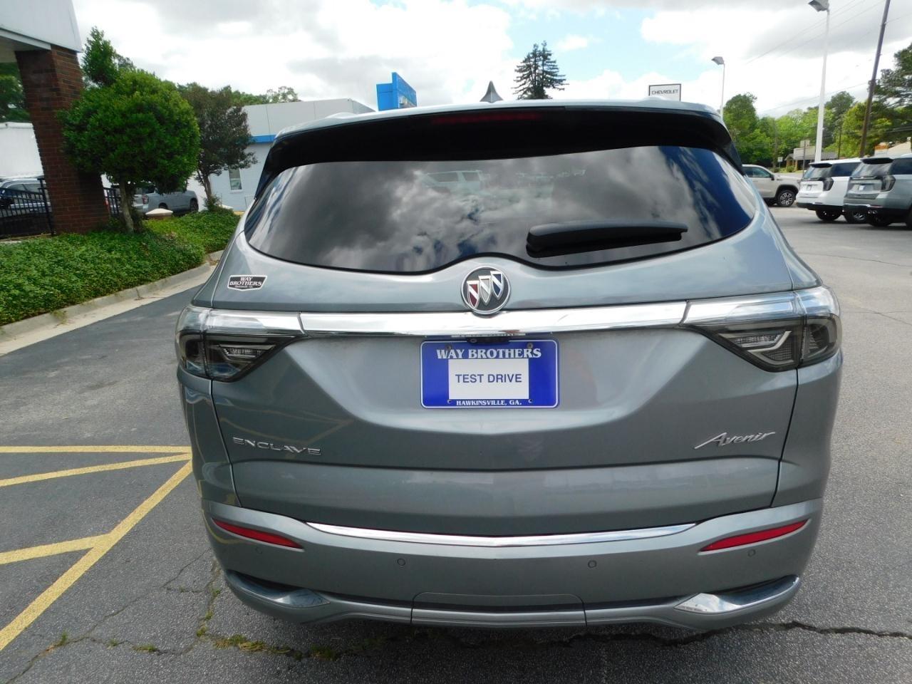 Buick Enclave  2023