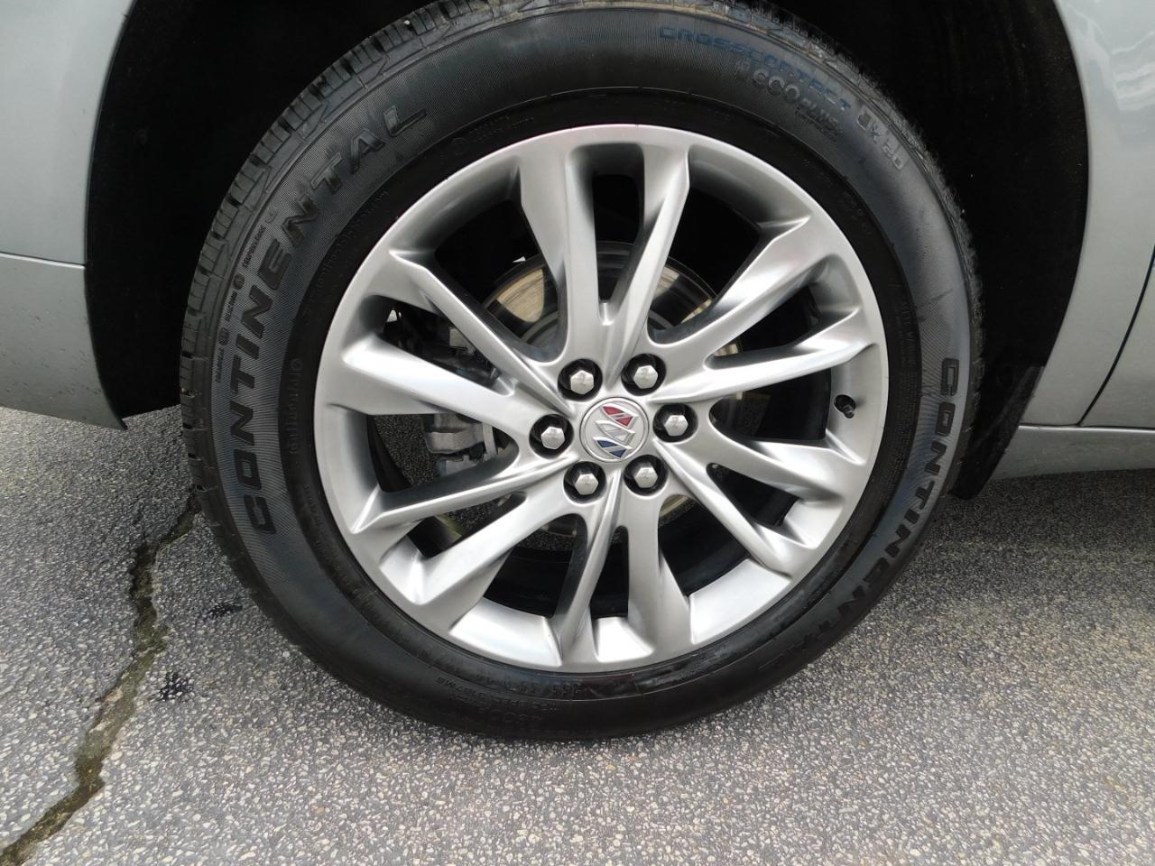 Buick Enclave  2023