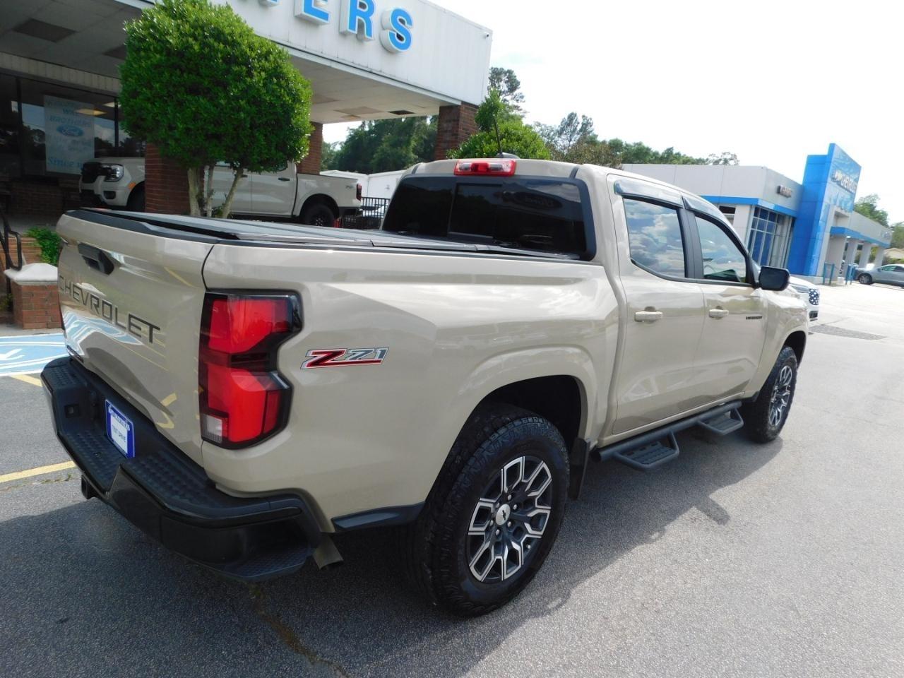 Chevrolet Colorado  2023