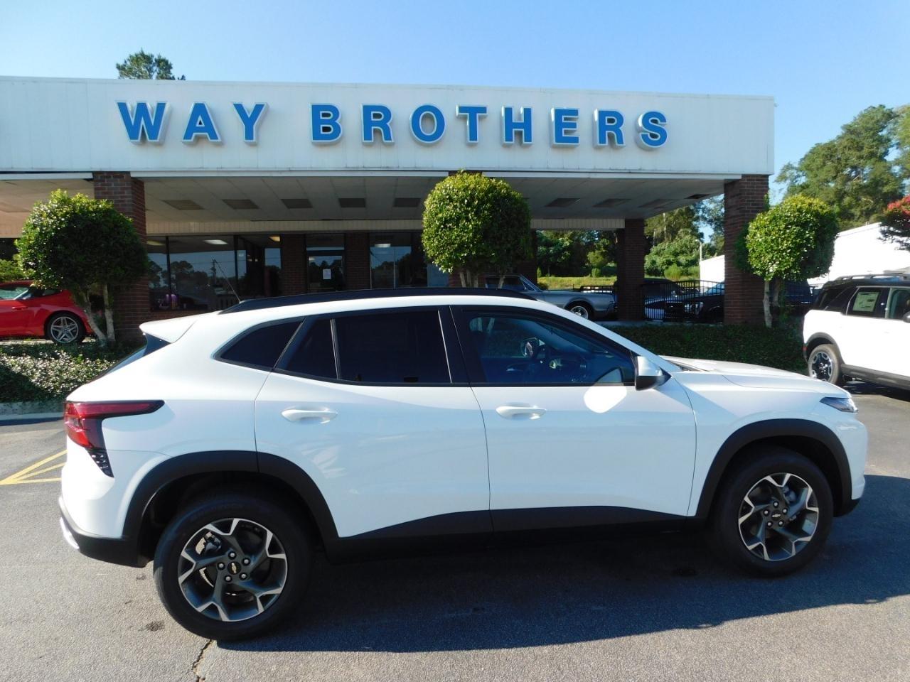 2025 Chevrolet Trax LT's photo
