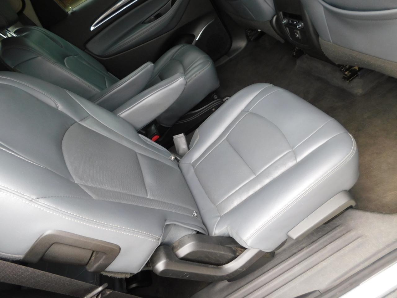 Buick Enclave  2020