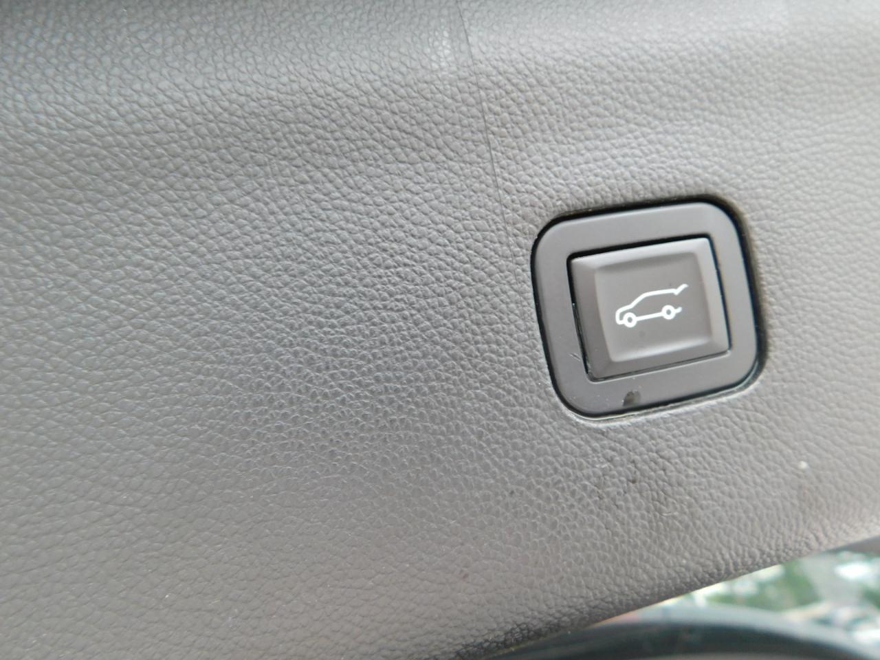 Buick Enclave  2020