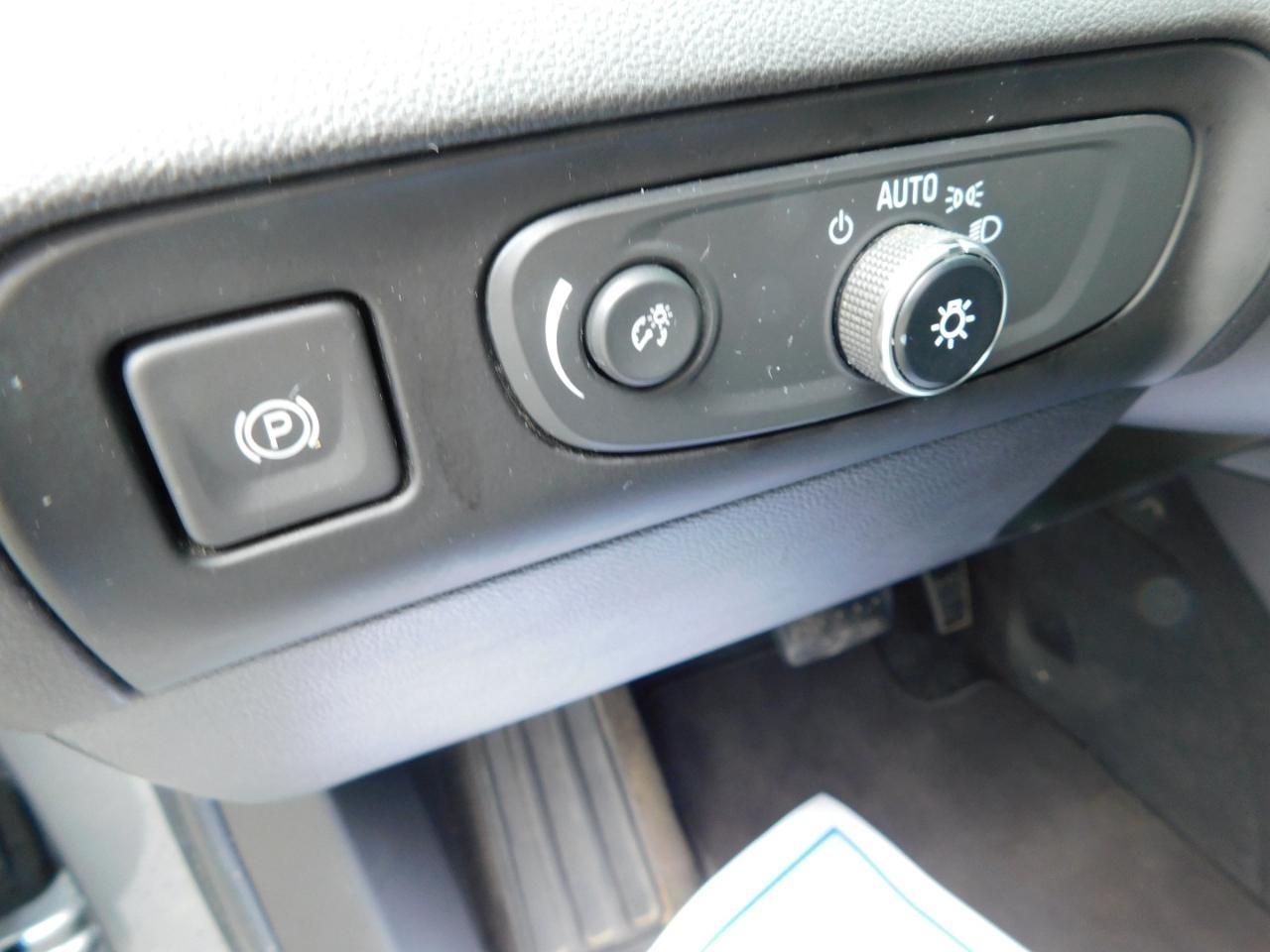 Buick Enclave  2020