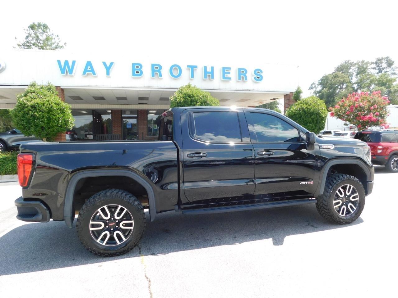 2024 GMC Sierra 1500 4WD CREW CAB 147" AT4