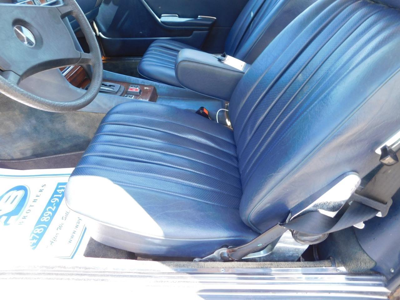 Mercedes-Benz 450 SL  1980
