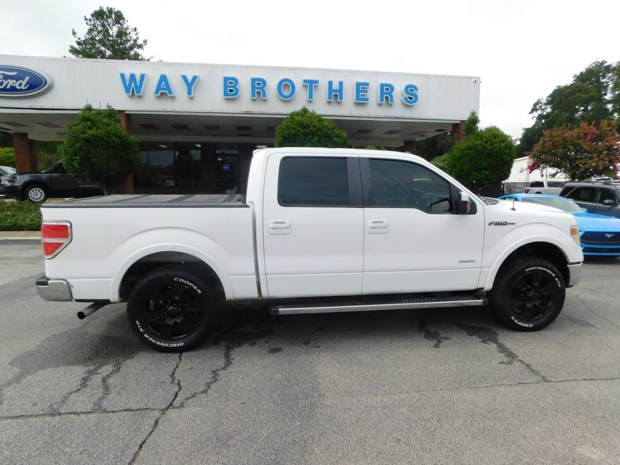 2014 Ford F-150 2WD SUPERCREW 145" XLT
