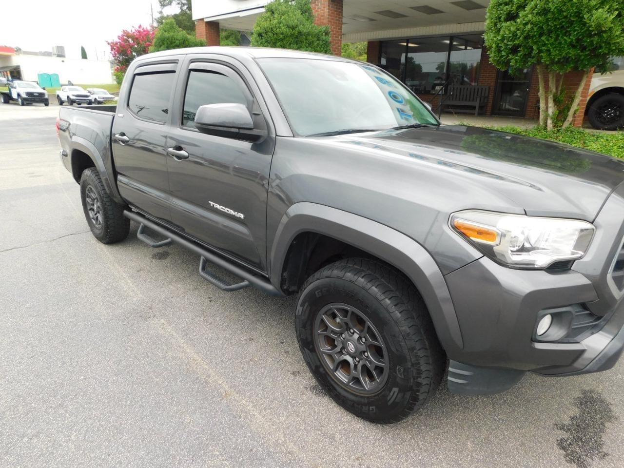 Toyota Tacoma  2018