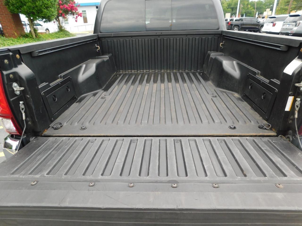 Toyota Tacoma  2018