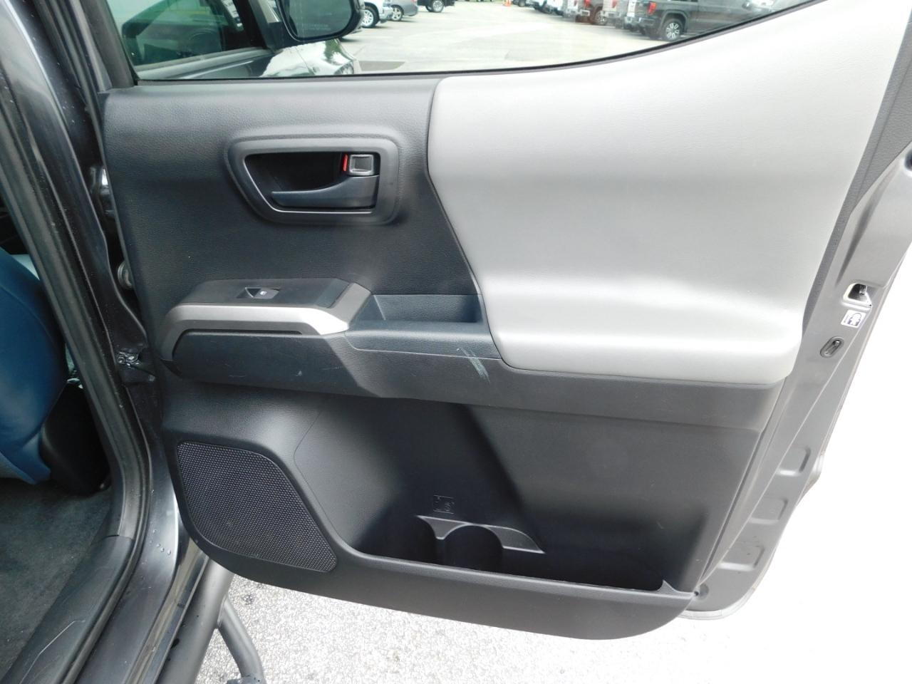 Toyota Tacoma  2018