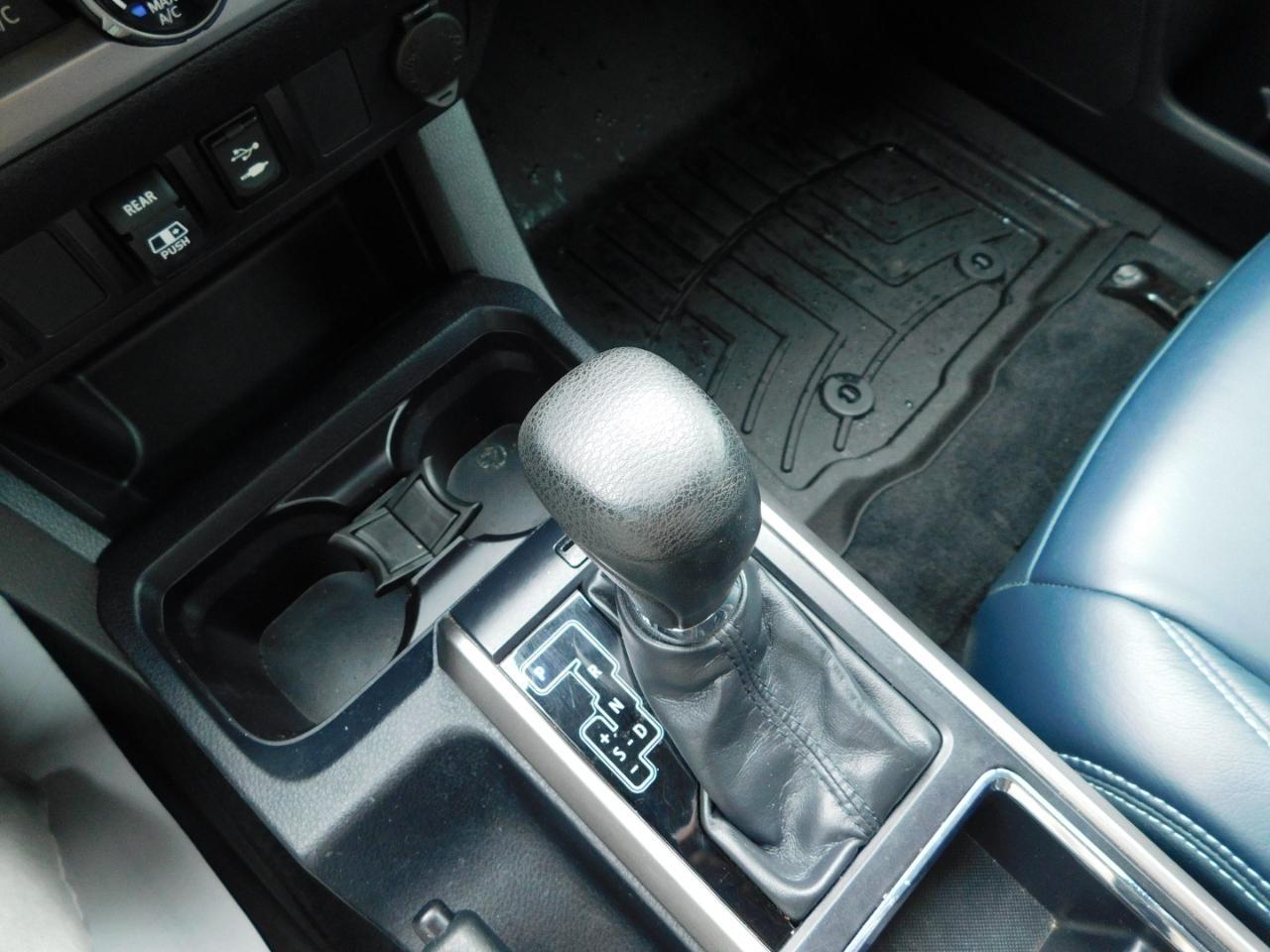 Toyota Tacoma  2018