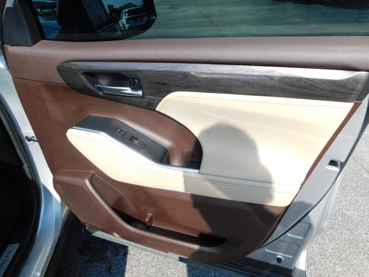 Toyota Highlander  2020
