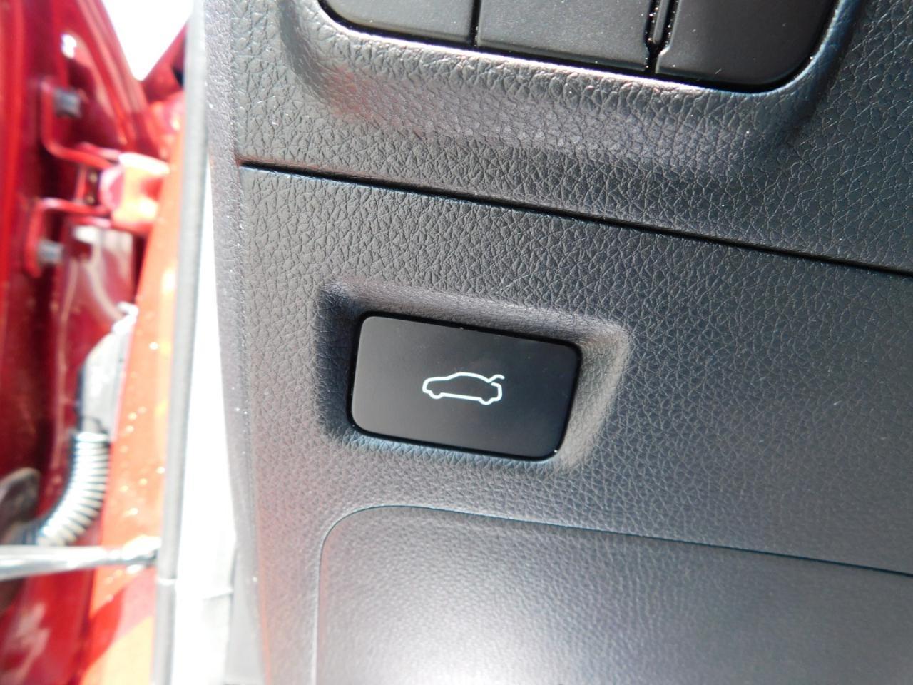 Kia K5  2023