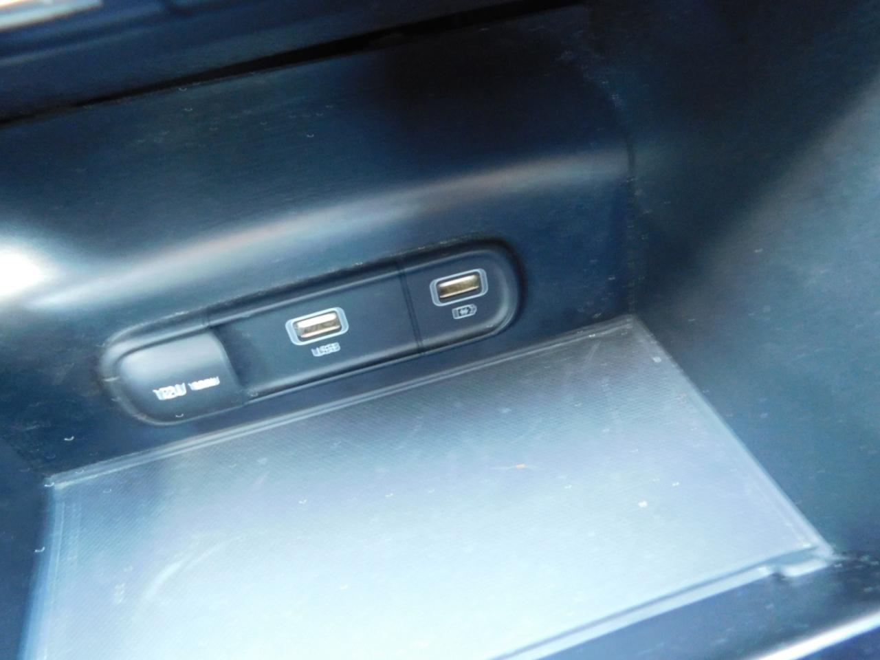 Kia K5  2023