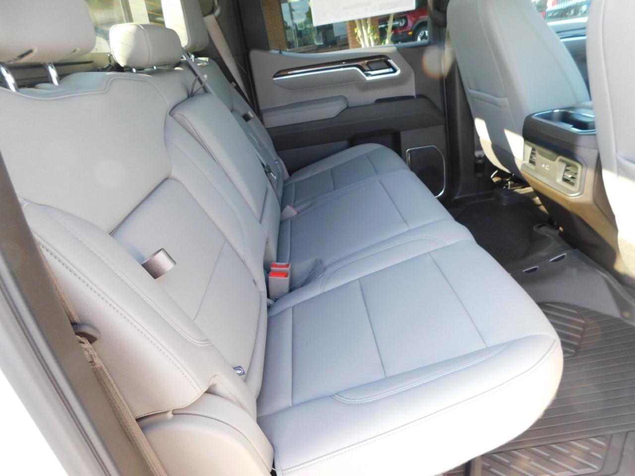 Chevrolet Silverado 1500  2026