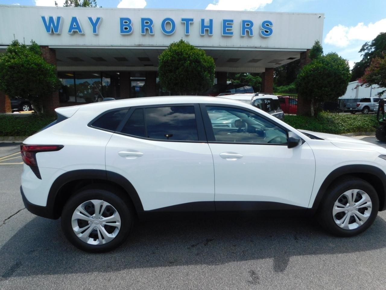 2026 Chevrolet Trax FWD 4DR LS