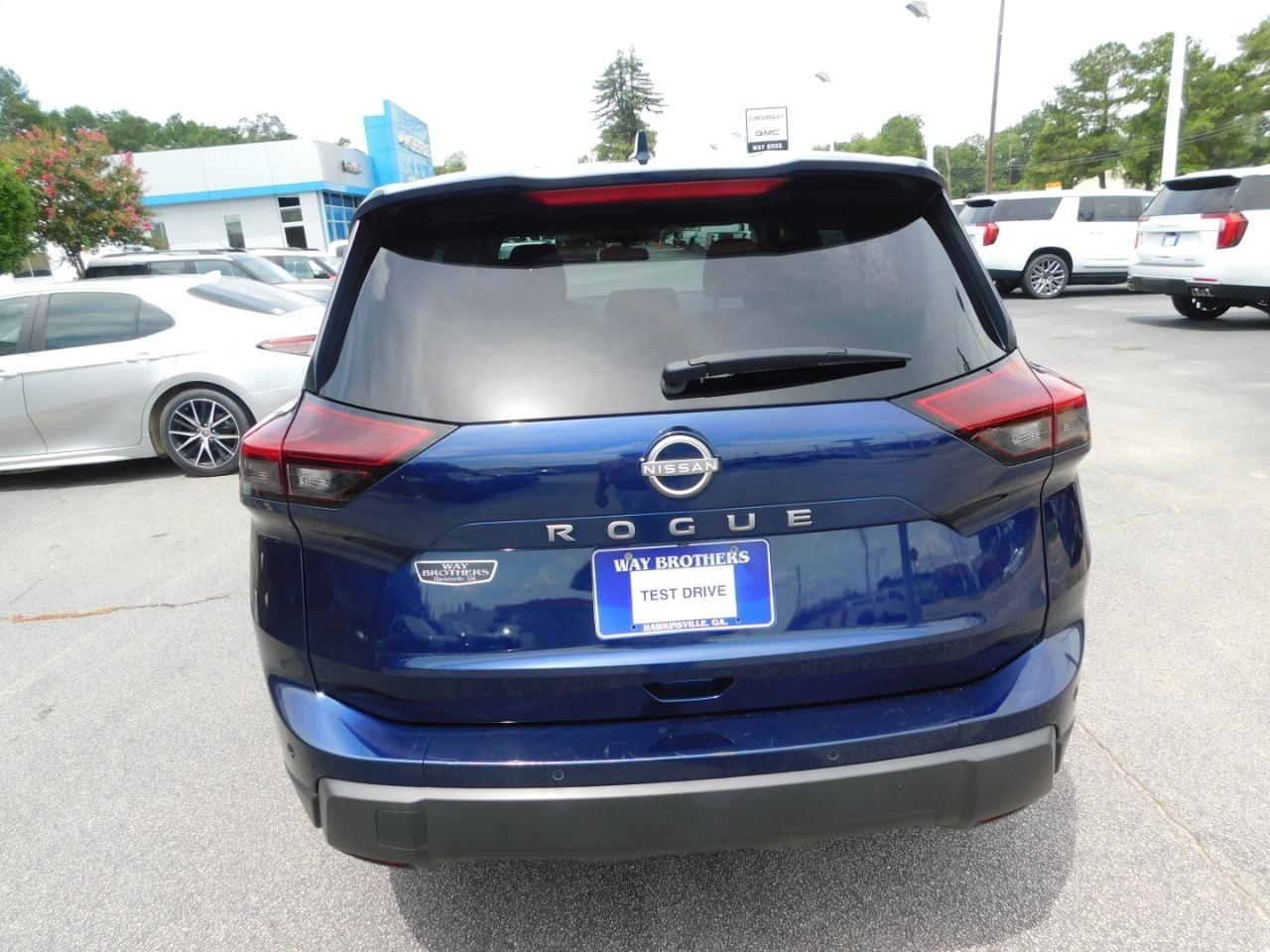 Nissan Rogue  2025