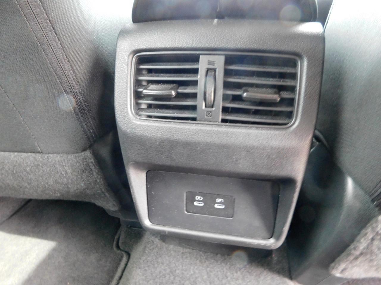 Nissan Rogue  2025