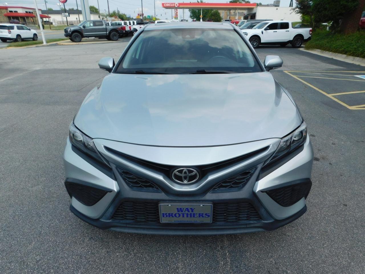 Toyota Camry  2021
