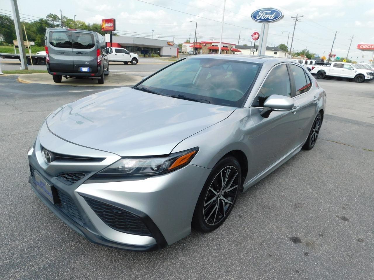 Toyota Camry  2021