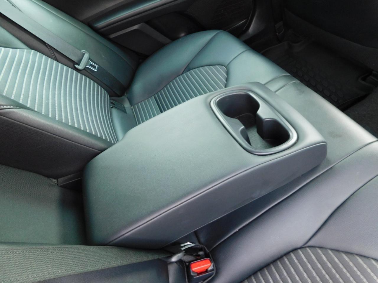 Toyota Camry  2021