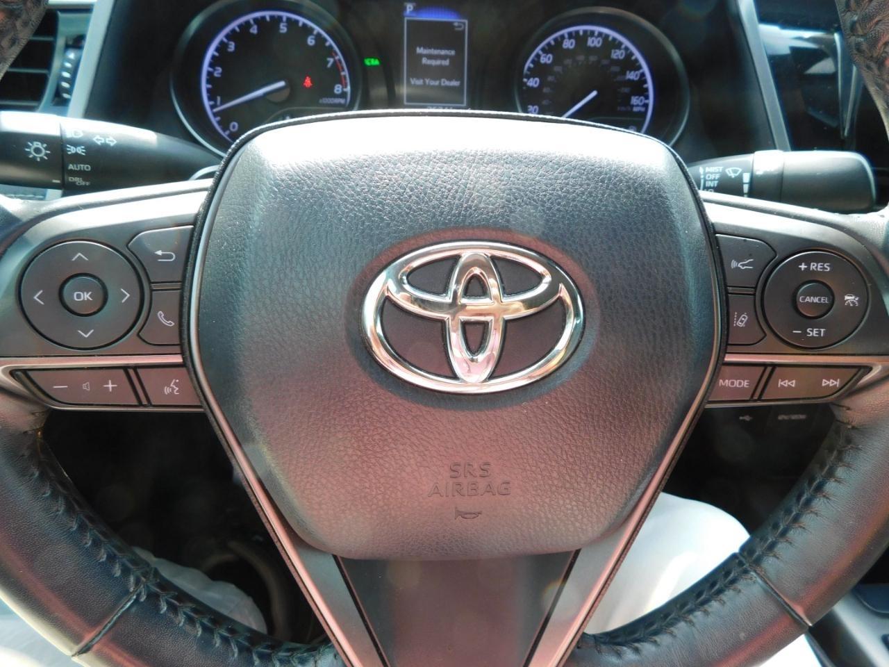 Toyota Camry  2021