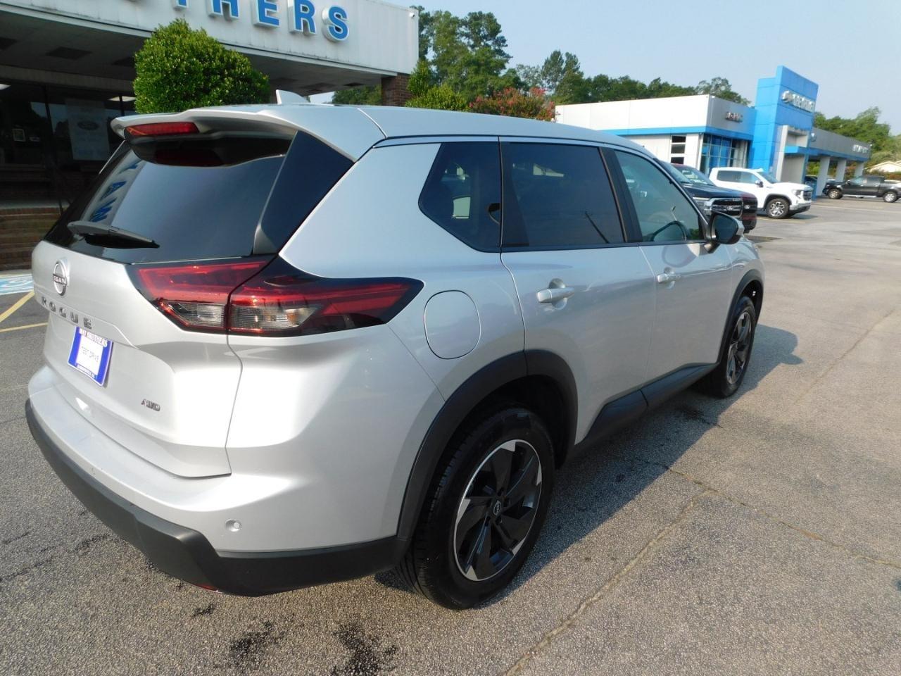 Nissan Rogue  2025