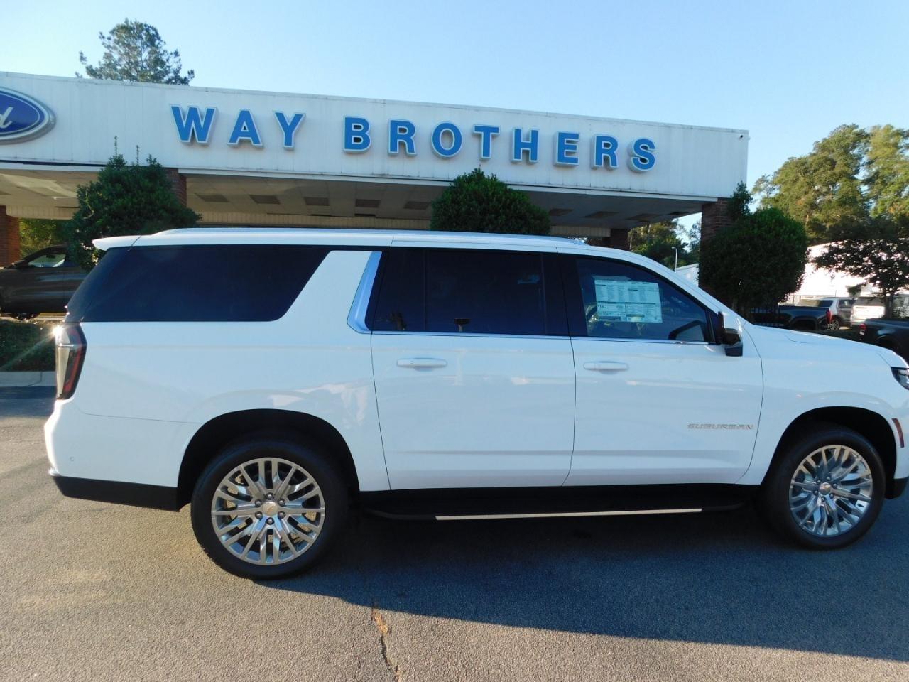 2026 Chevrolet Suburban 4WD 4DR LT