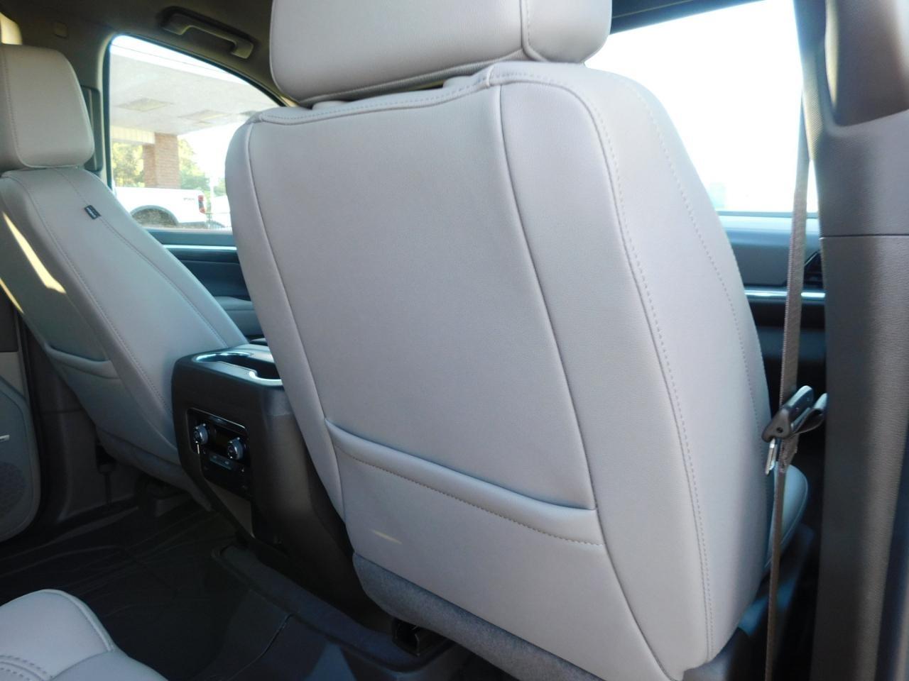 Chevrolet Suburban  2026