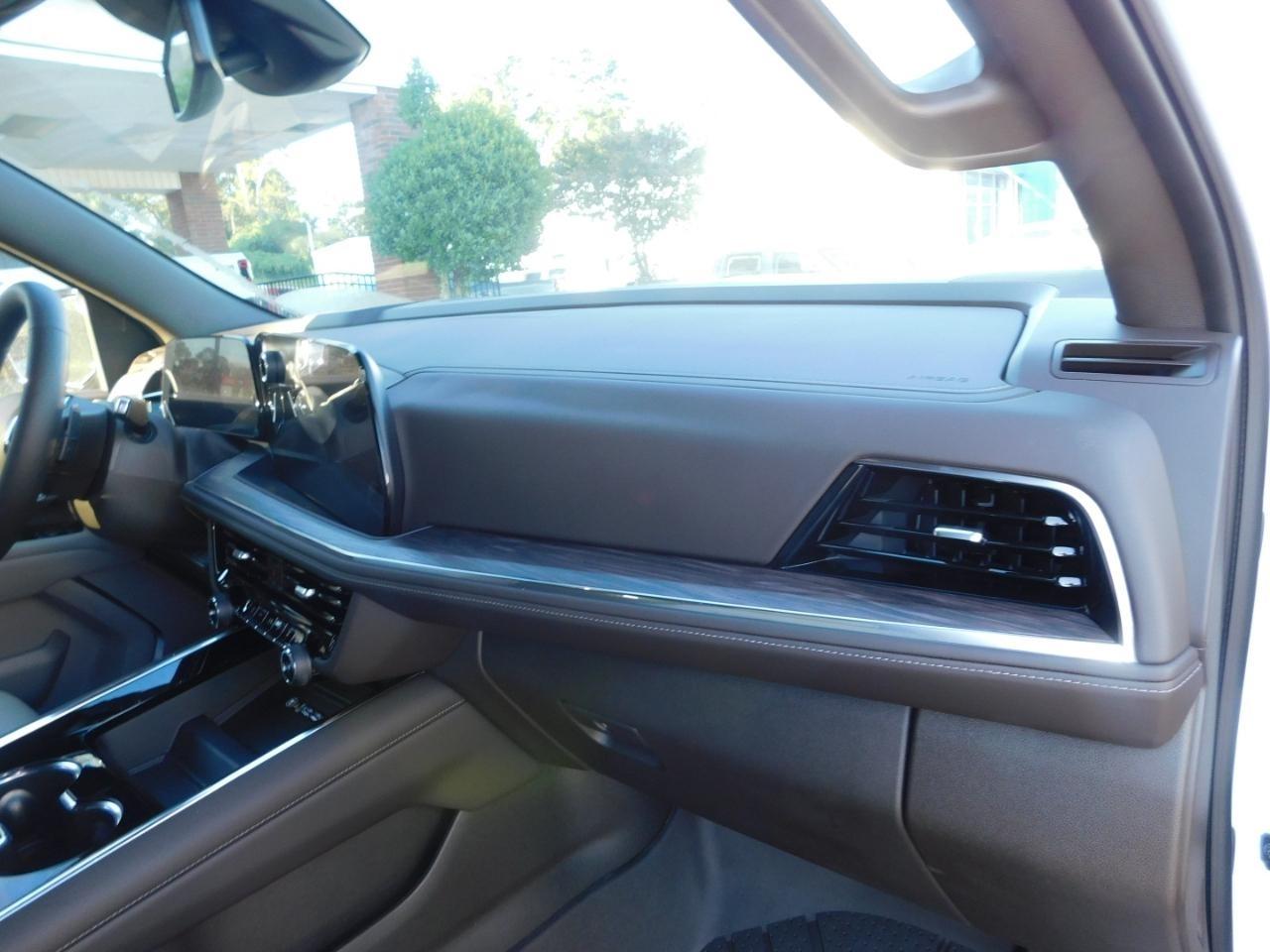 Chevrolet Suburban  2026