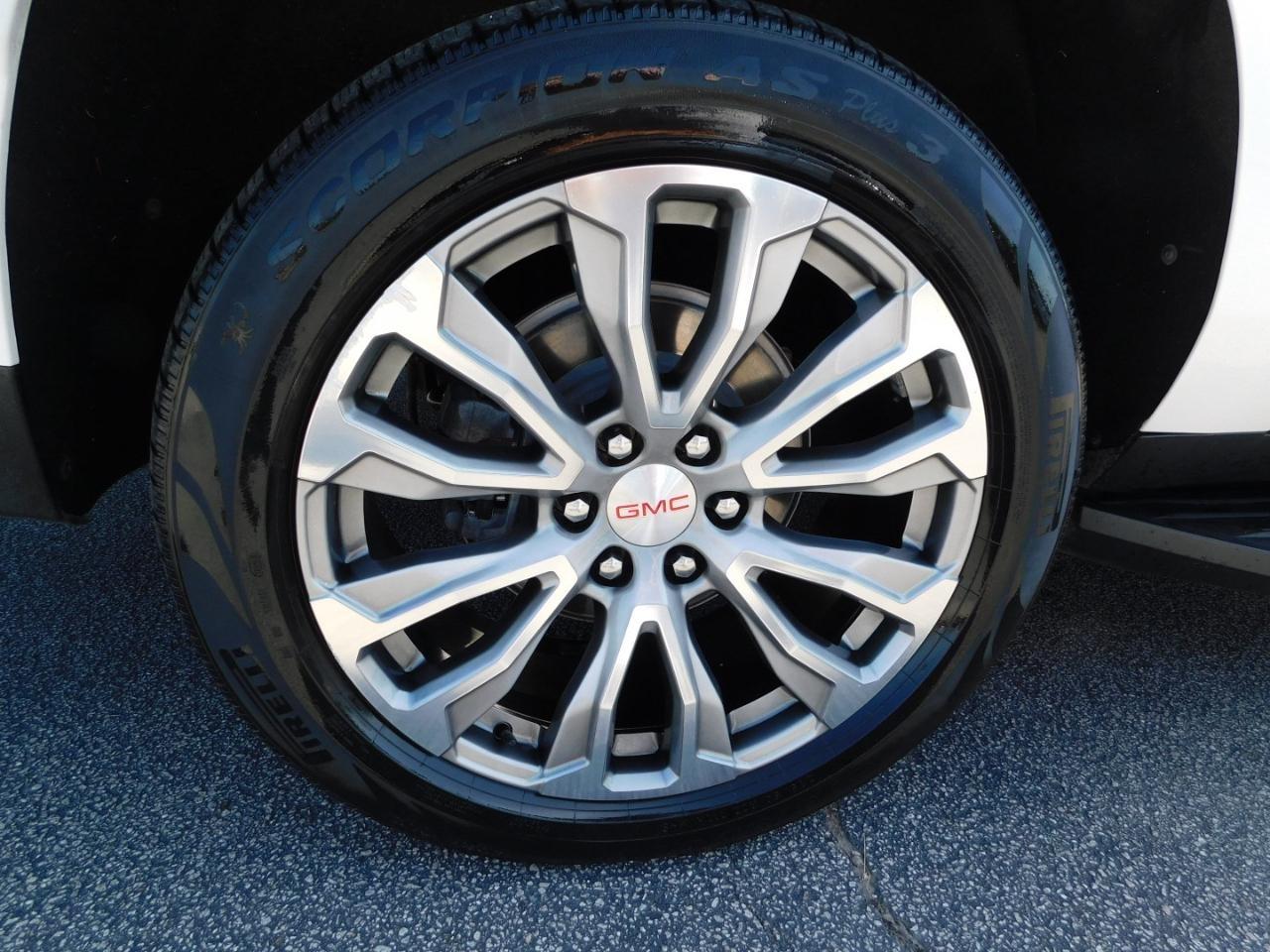 GMC Yukon XL  2021