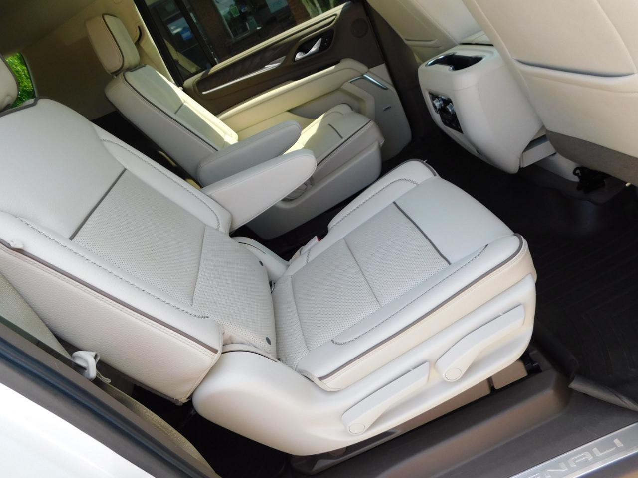GMC Yukon XL  2021