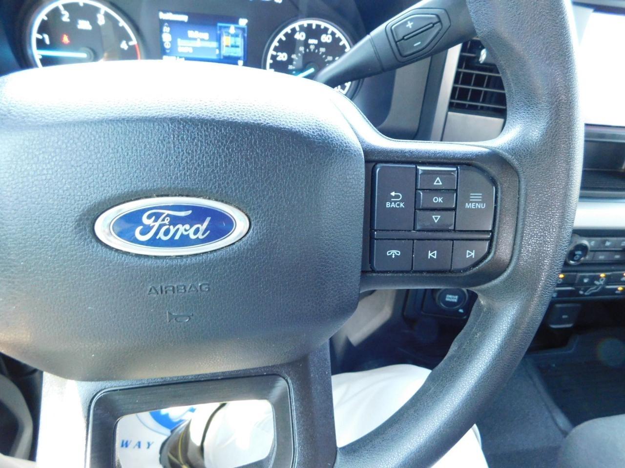 Ford Super Duty F-350 DRW  2023