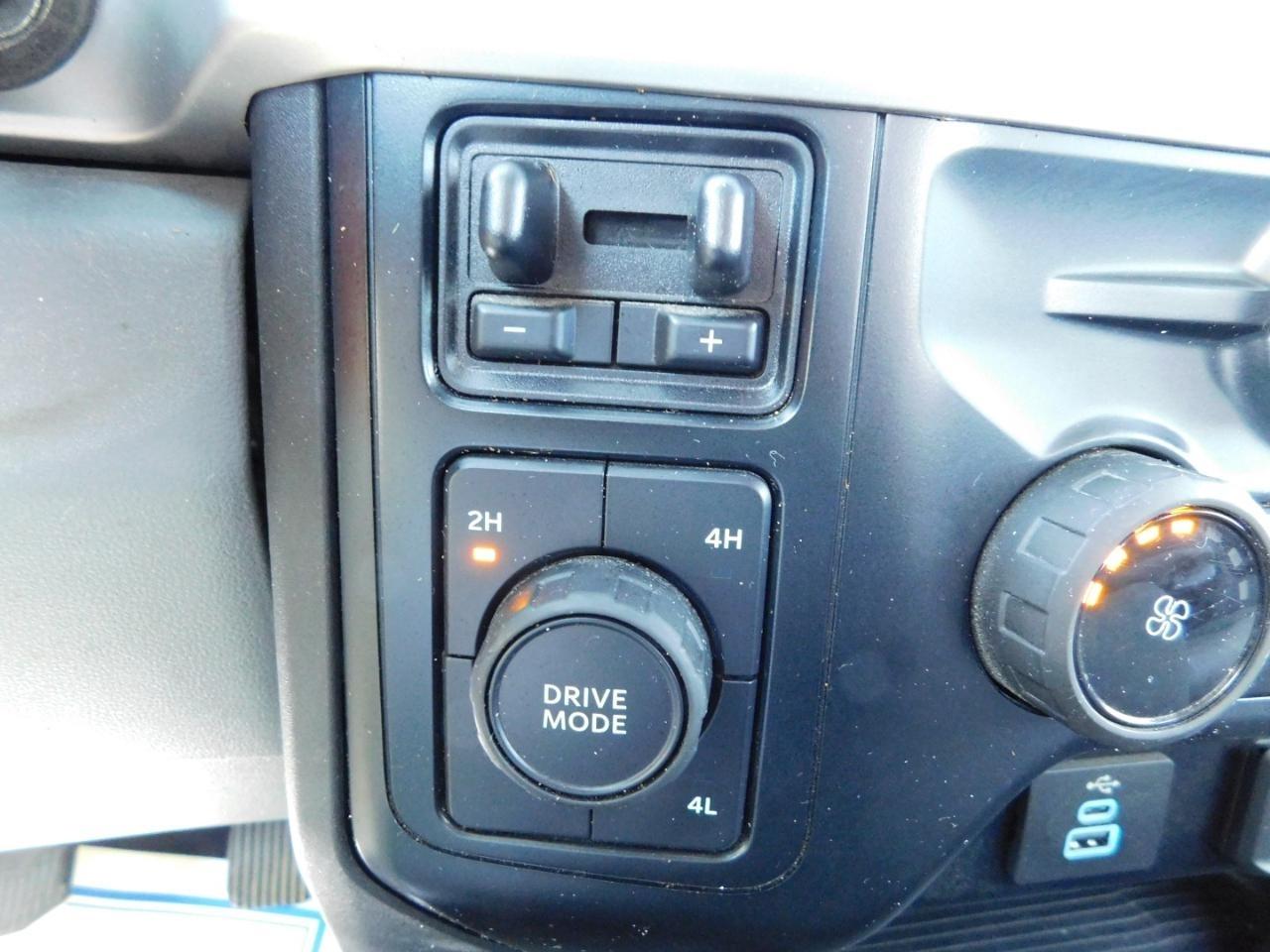 Ford Super Duty F-350 DRW  2023