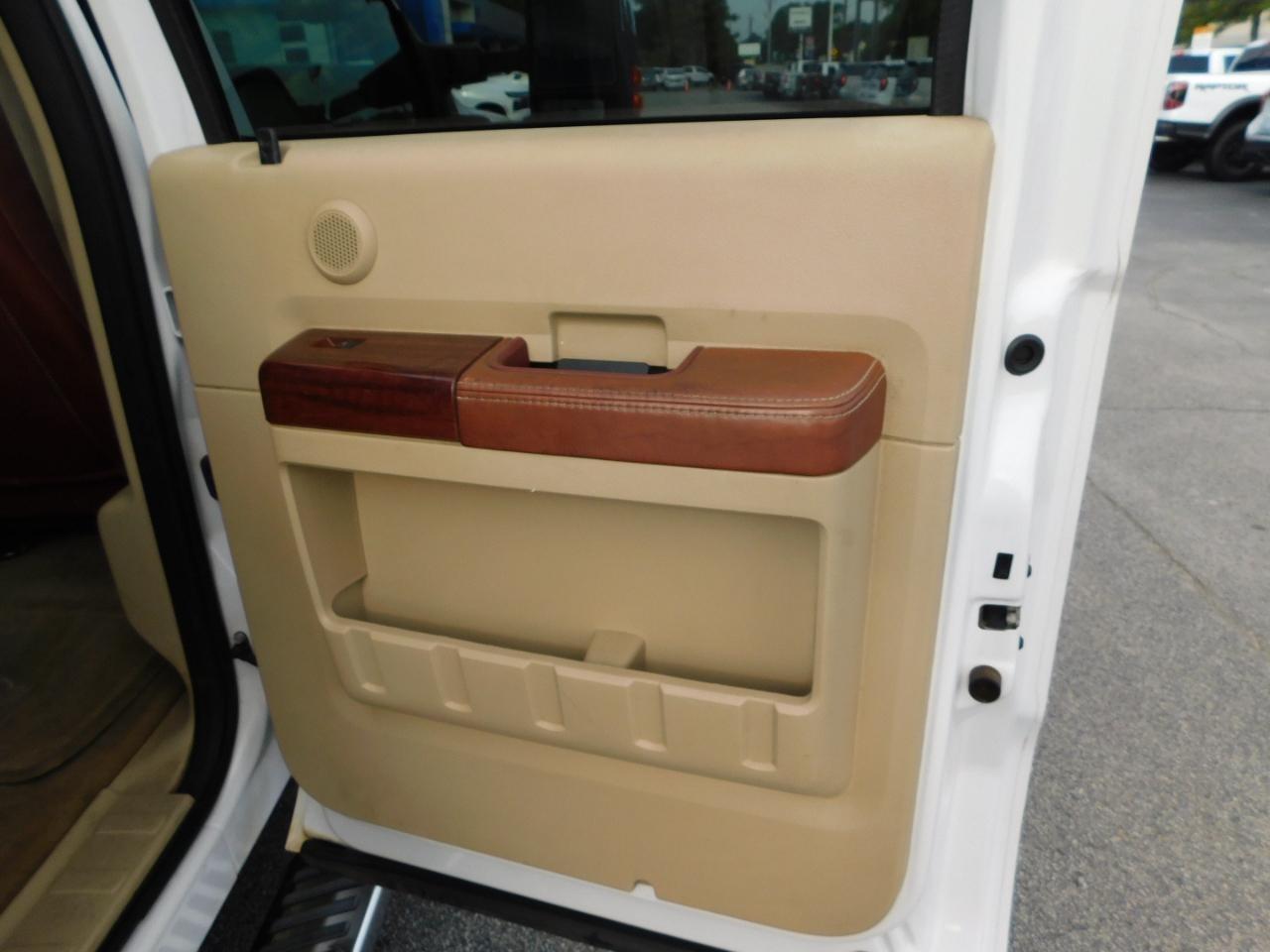 Ford Super Duty F-250 SRW  2010