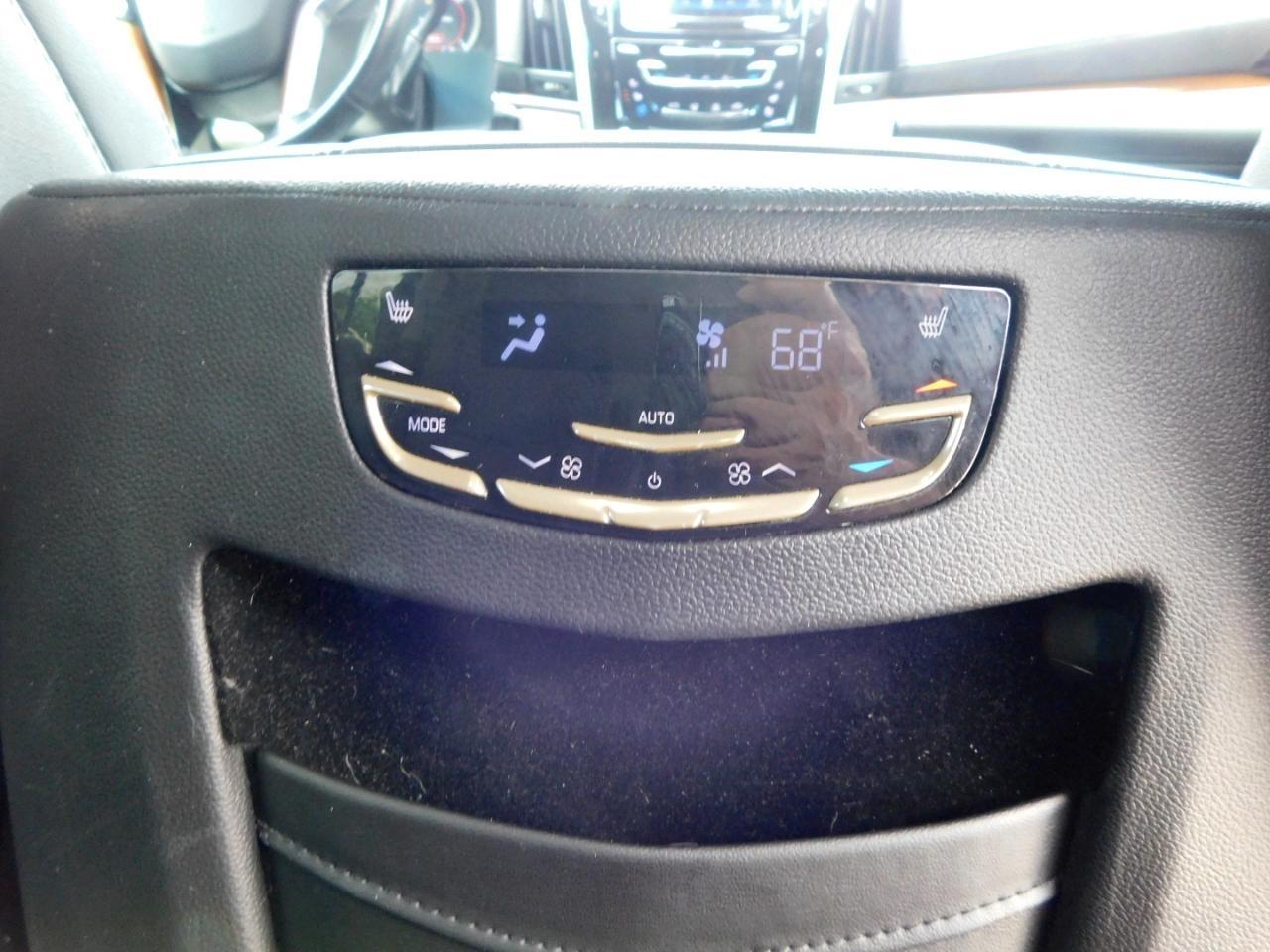 Cadillac Escalade ESV  2018