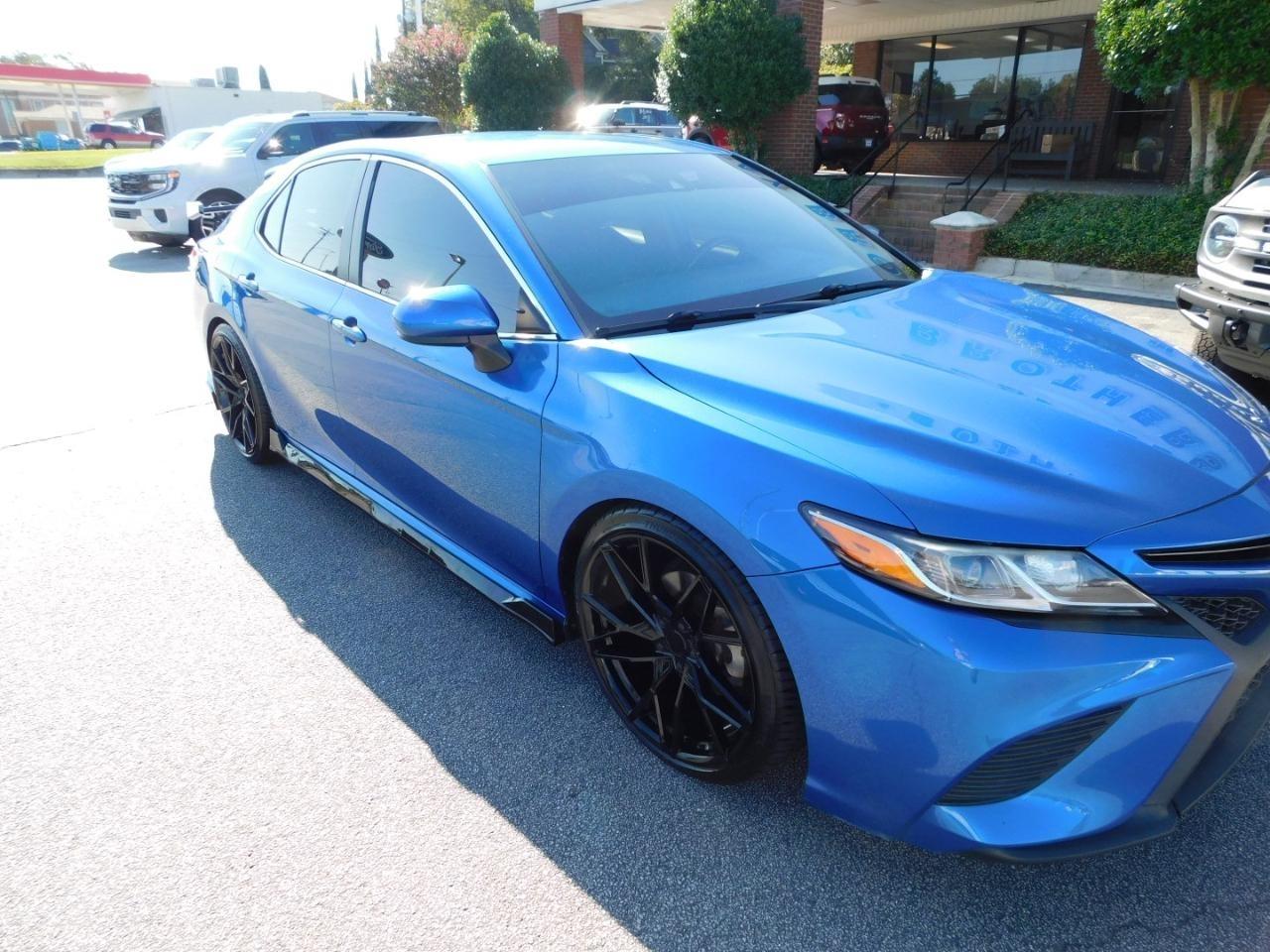 Toyota Camry  2019