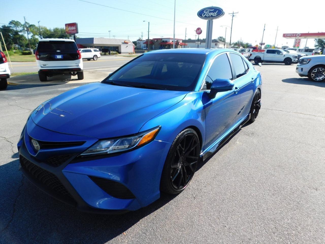Toyota Camry  2019