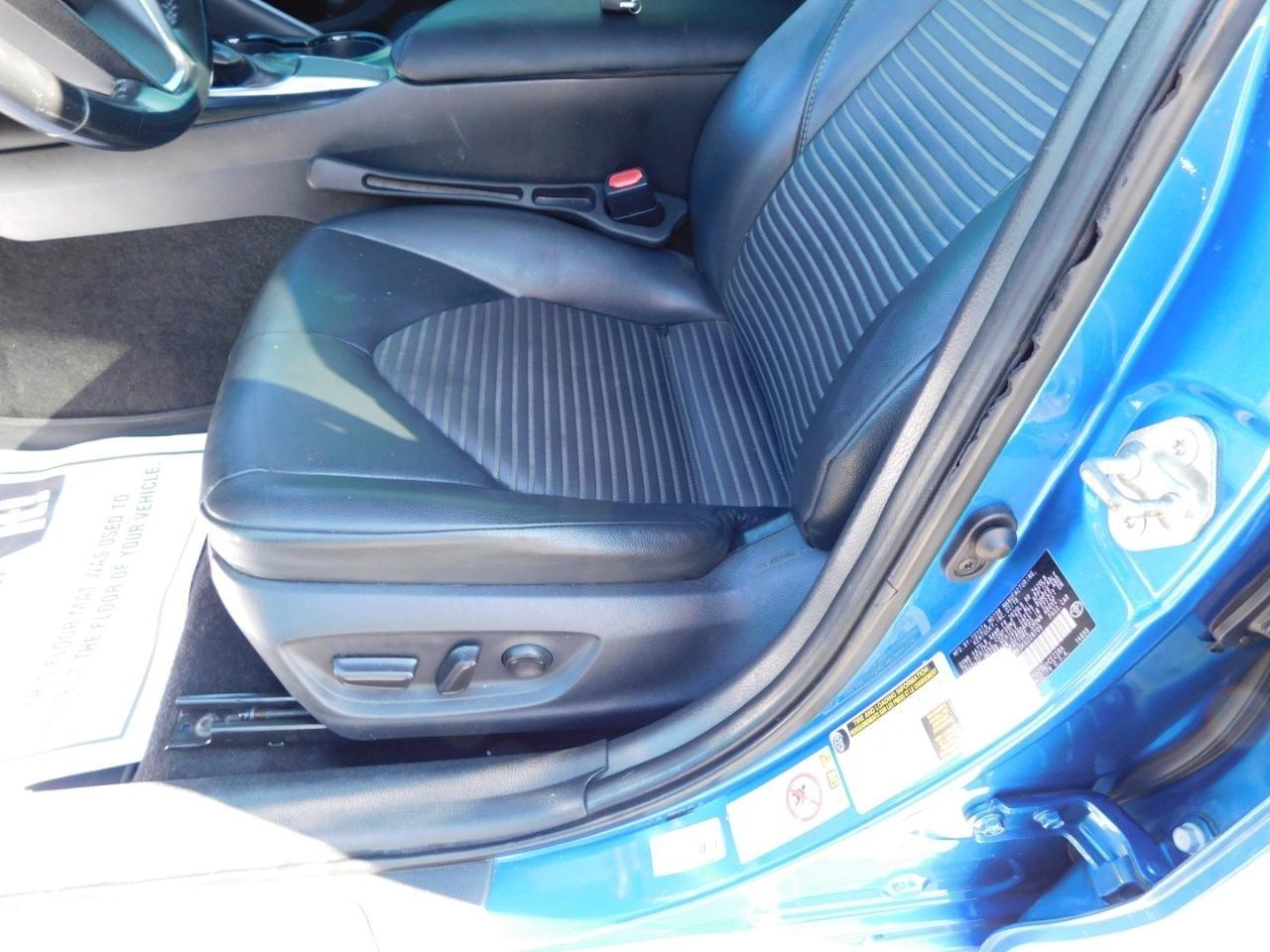 Toyota Camry  2019