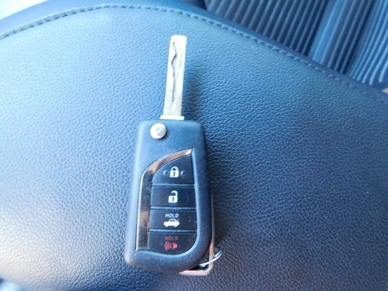 Toyota Camry  2019