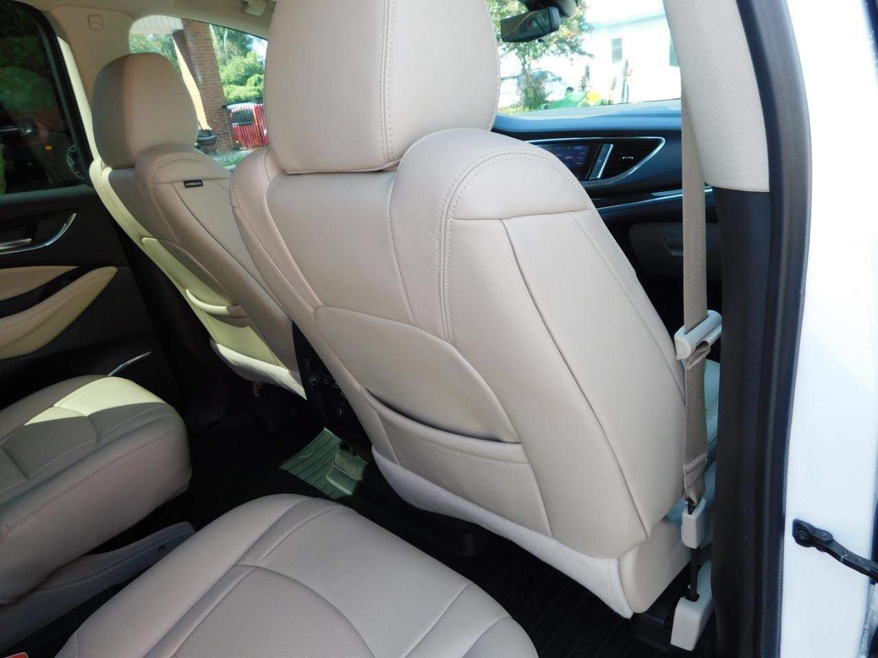 Buick Enclave  2020