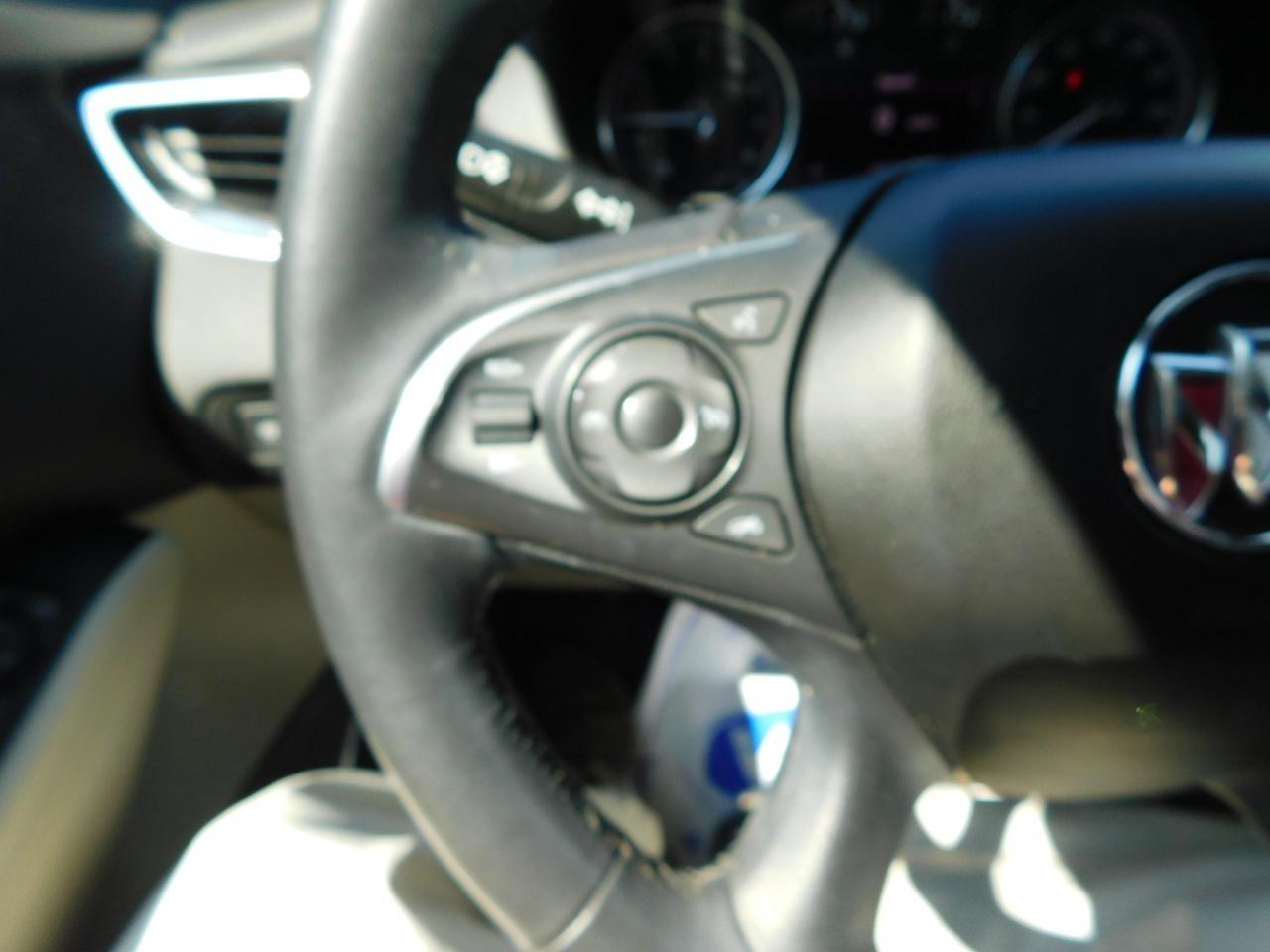 Buick Enclave  2020