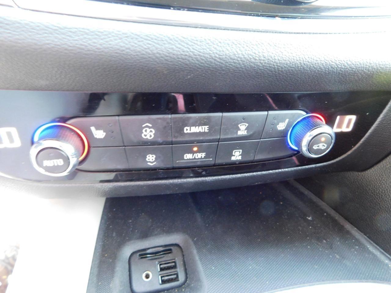 Buick Enclave  2020