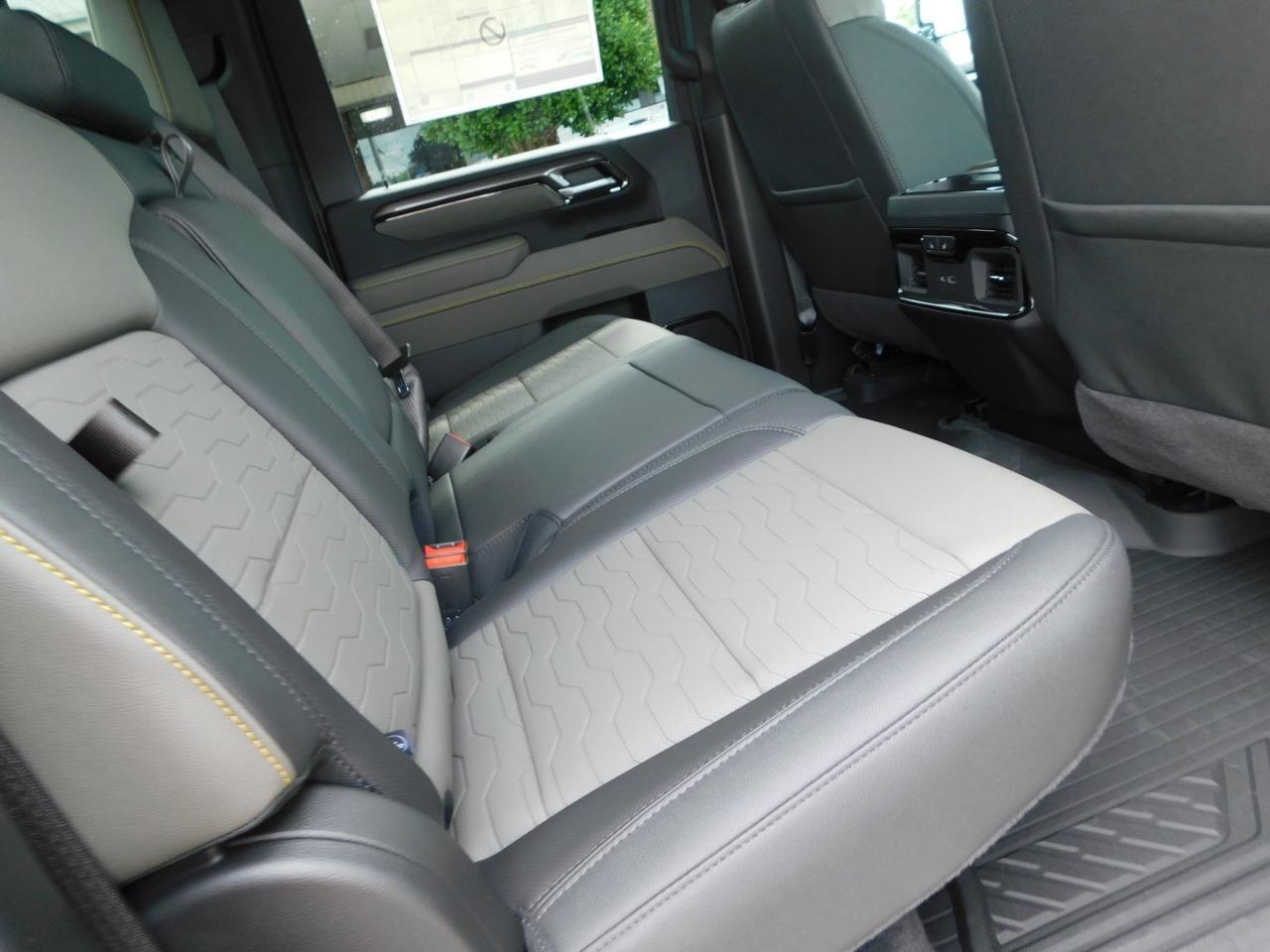 Chevrolet Silverado 2500HD  2026