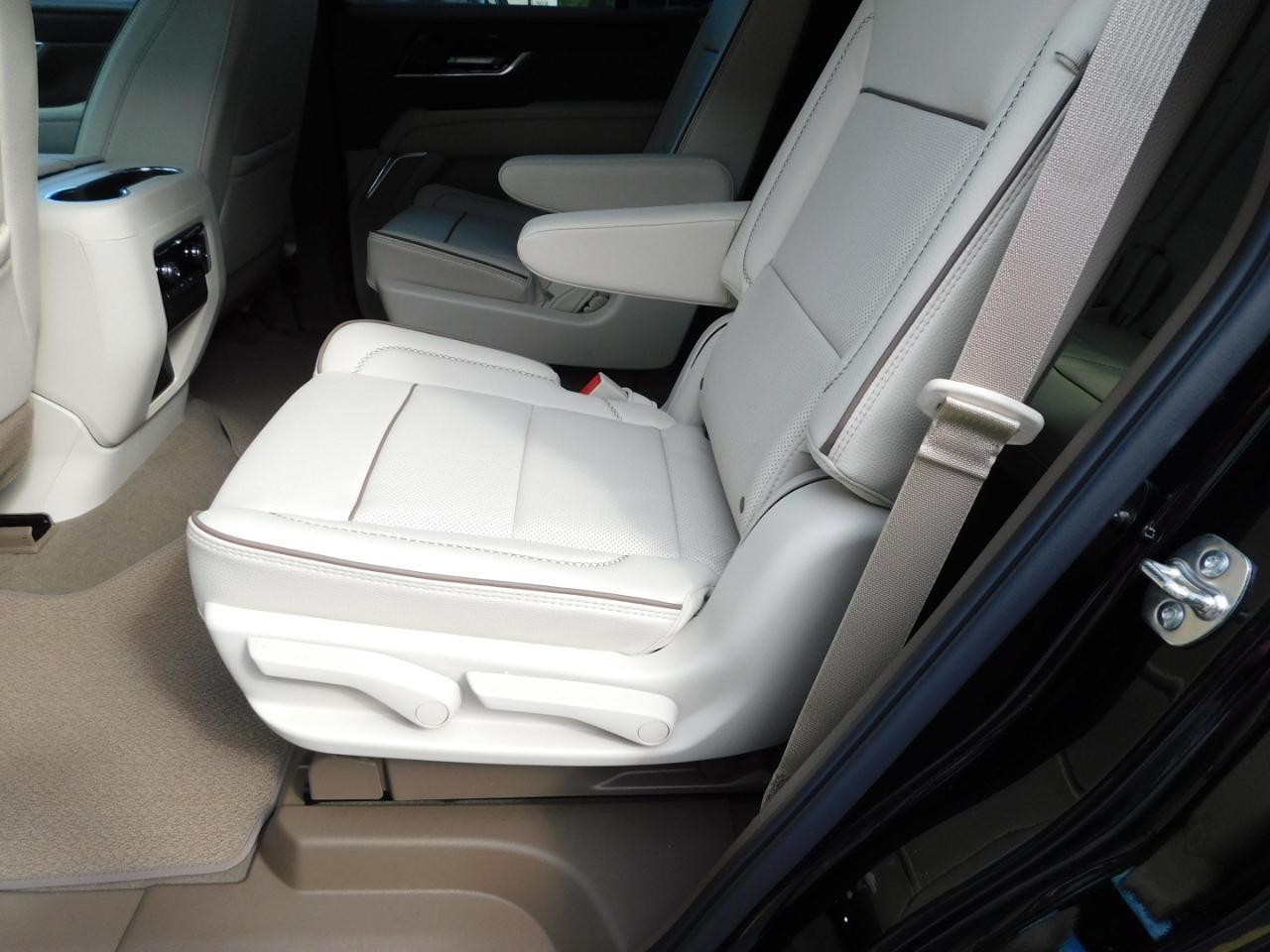 2027 GMC Yukon Denali - Photo 28