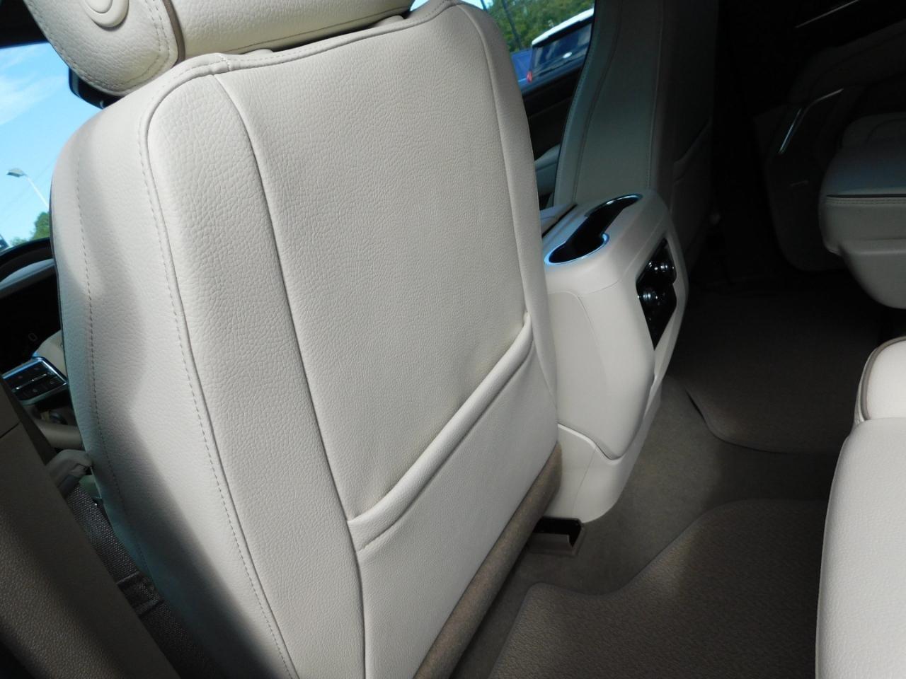 2027 GMC Yukon Denali - Photo 30